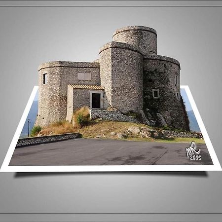 B&B Tre Passi Dalla Torre Montesarchio Ngoại thất bức ảnh