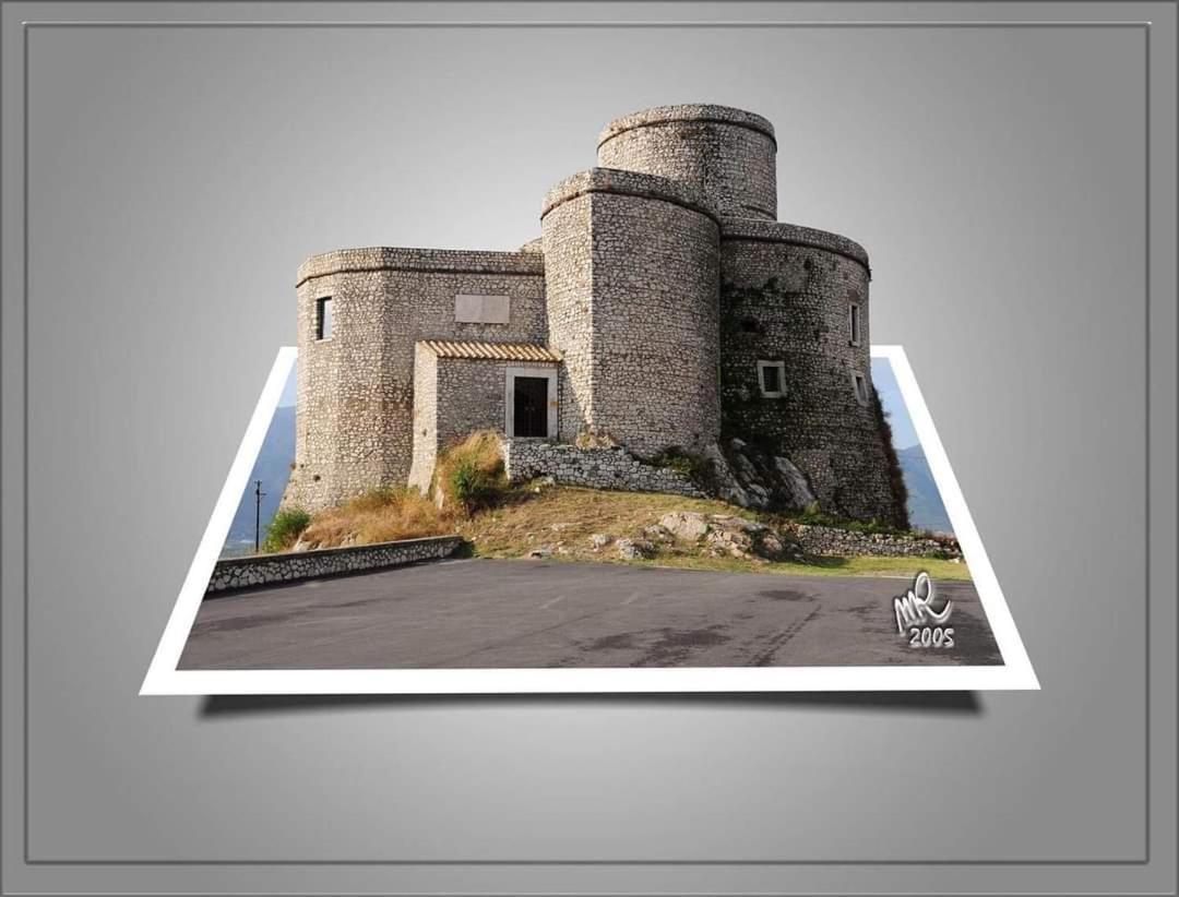 B&B Tre Passi Dalla Torre Montesarchio Ngoại thất bức ảnh