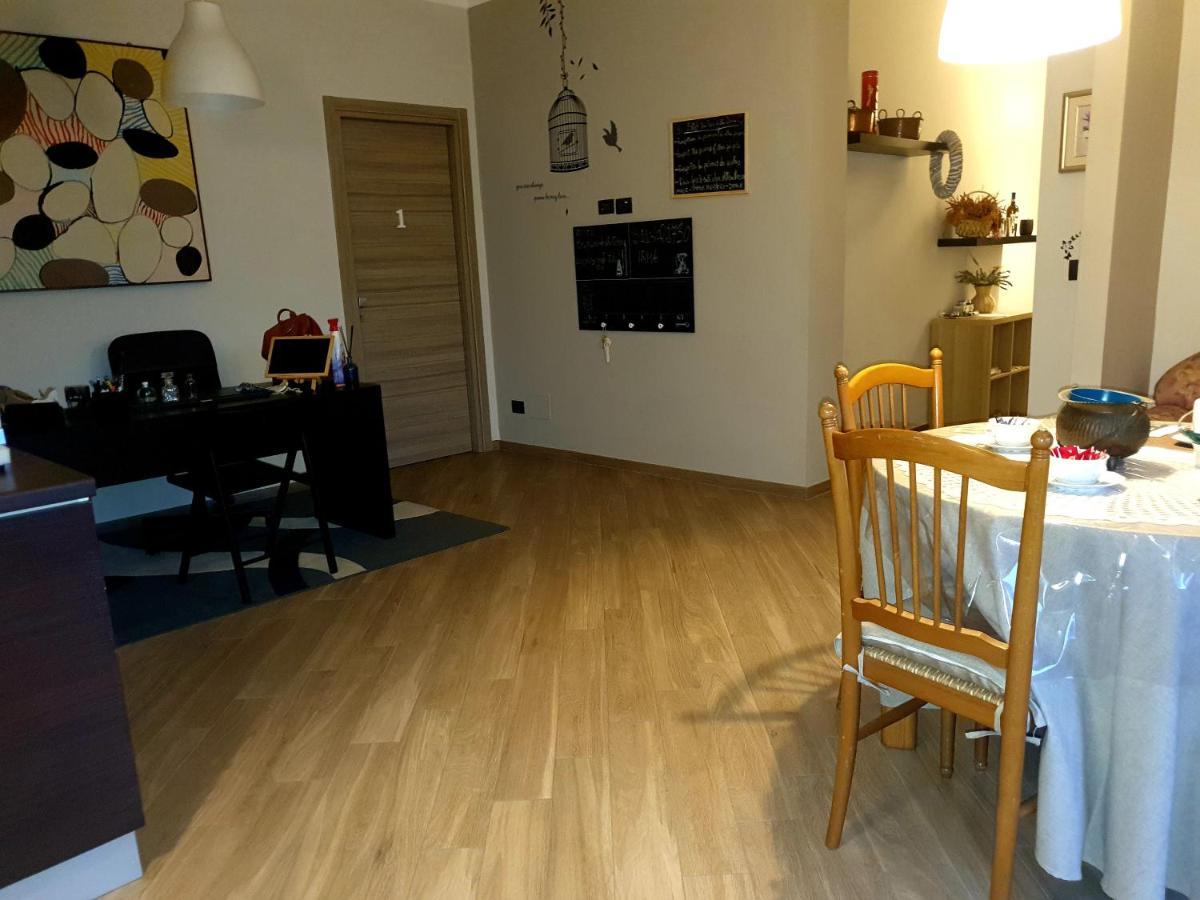 B&B Tre Passi Dalla Torre Montesarchio Ngoại thất bức ảnh