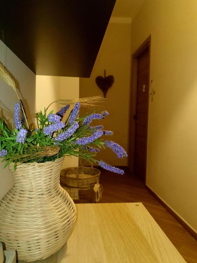 B&B Tre Passi Dalla Torre Montesarchio Ngoại thất bức ảnh