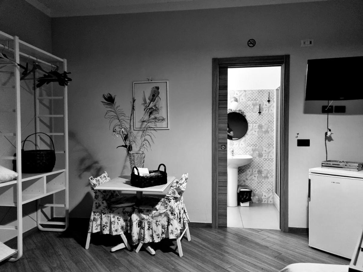 B&B Tre Passi Dalla Torre Montesarchio Ngoại thất bức ảnh