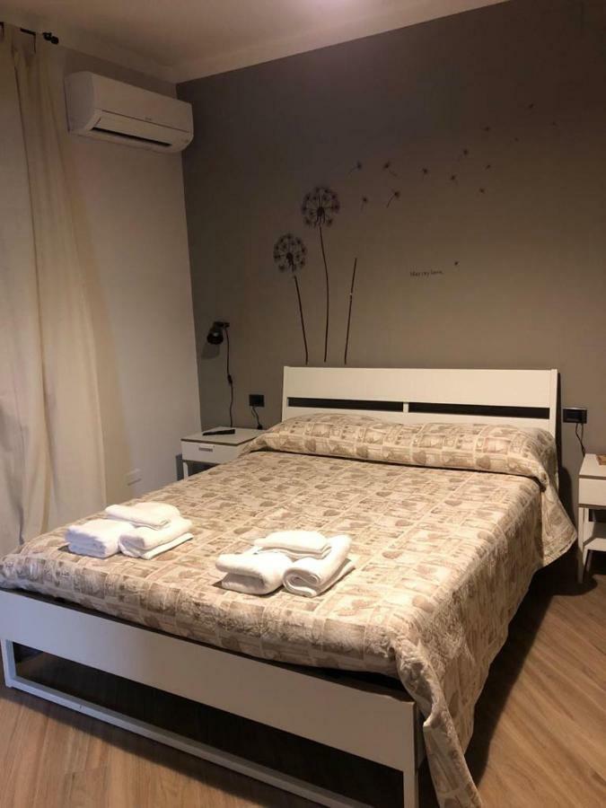 B&B Tre Passi Dalla Torre Montesarchio Ngoại thất bức ảnh