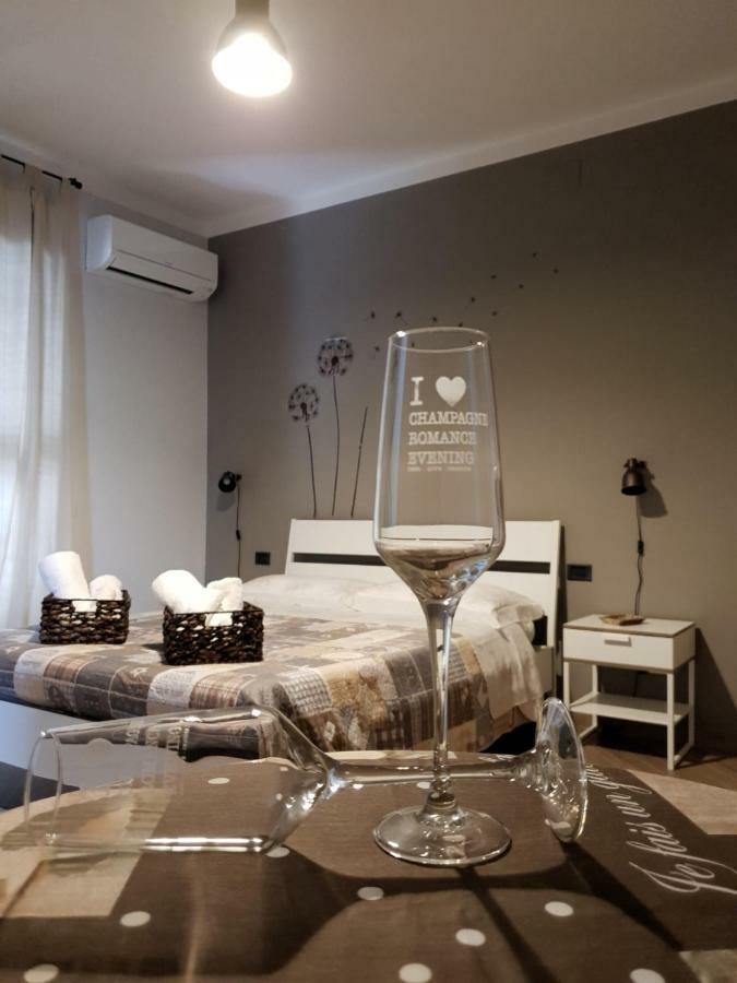 B&B Tre Passi Dalla Torre Montesarchio Ngoại thất bức ảnh