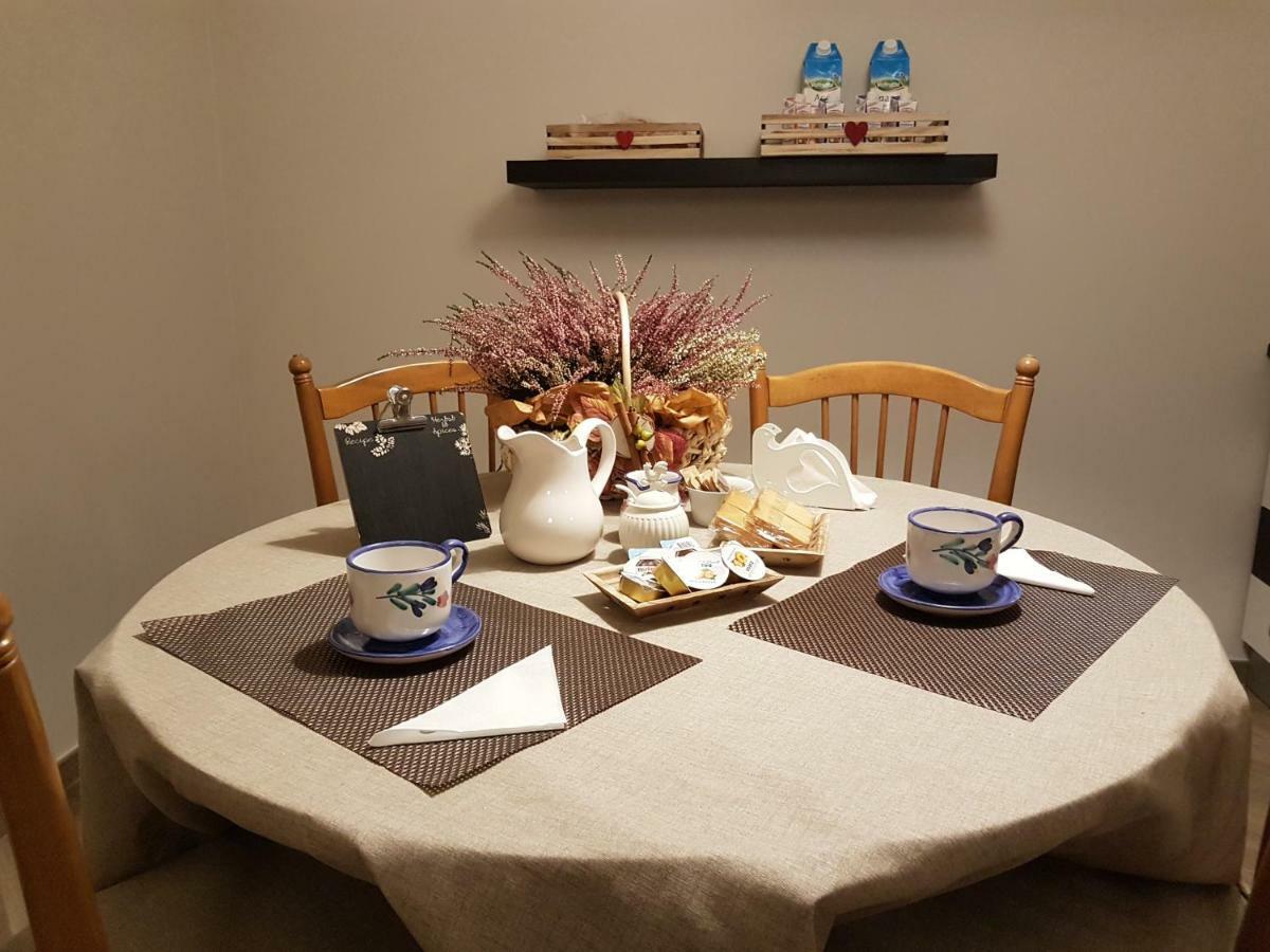 B&B Tre Passi Dalla Torre Montesarchio Ngoại thất bức ảnh